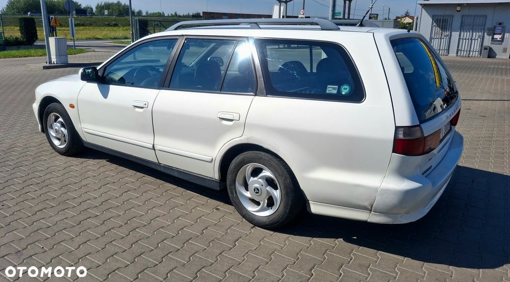 Mitsubishi Galant - 5