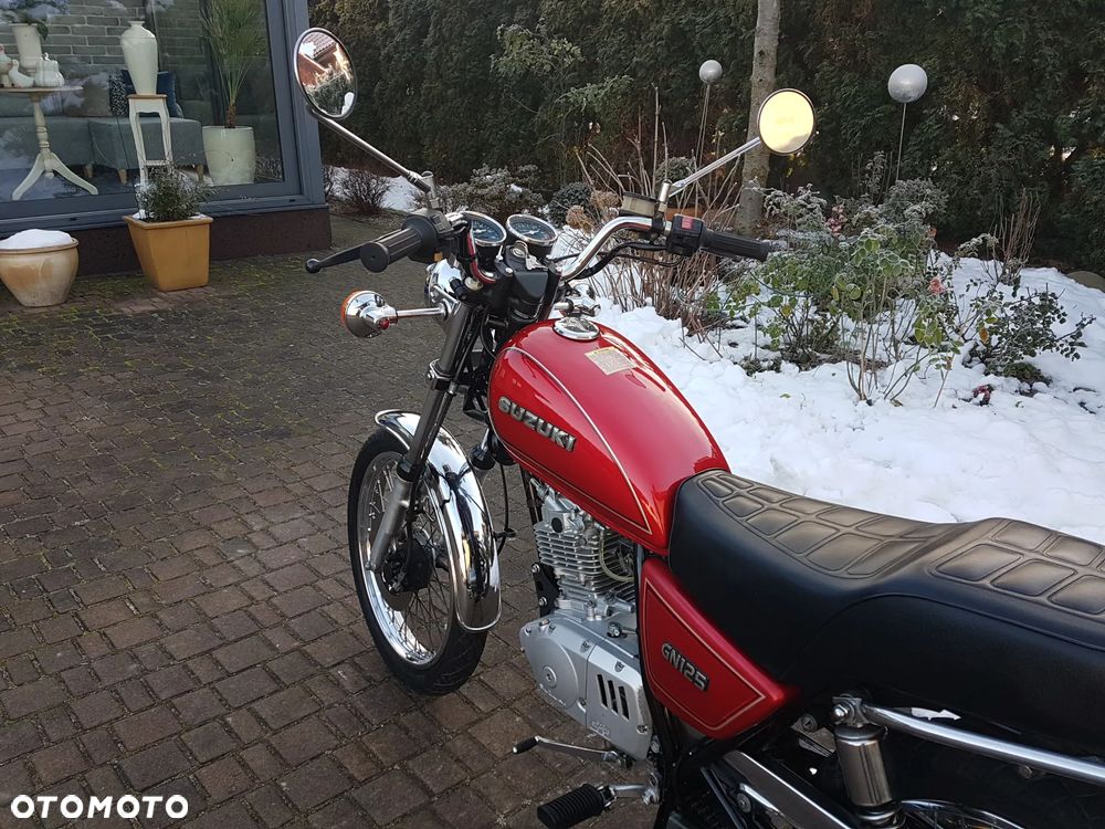 Suzuki GN - 12