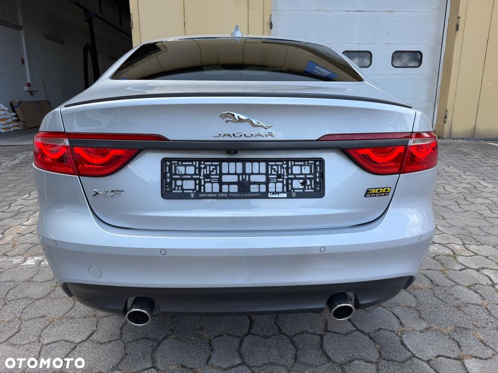 Jaguar XF 30t AWD 300 Sport - 5