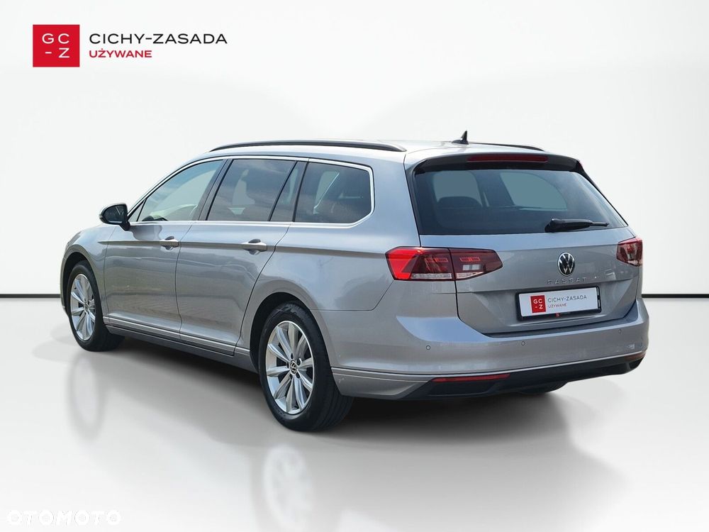 Volkswagen Passat Variant 2.0 TDI SCR Business DSG - 3