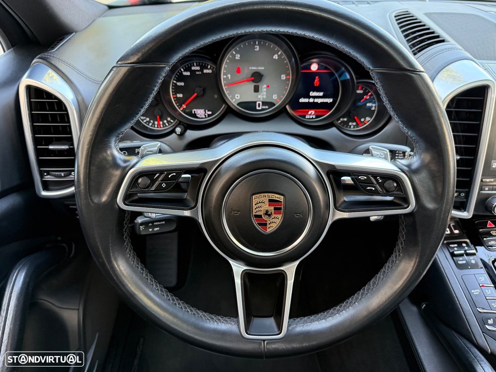 Porsche Cayenne S Tiptronic S - 44