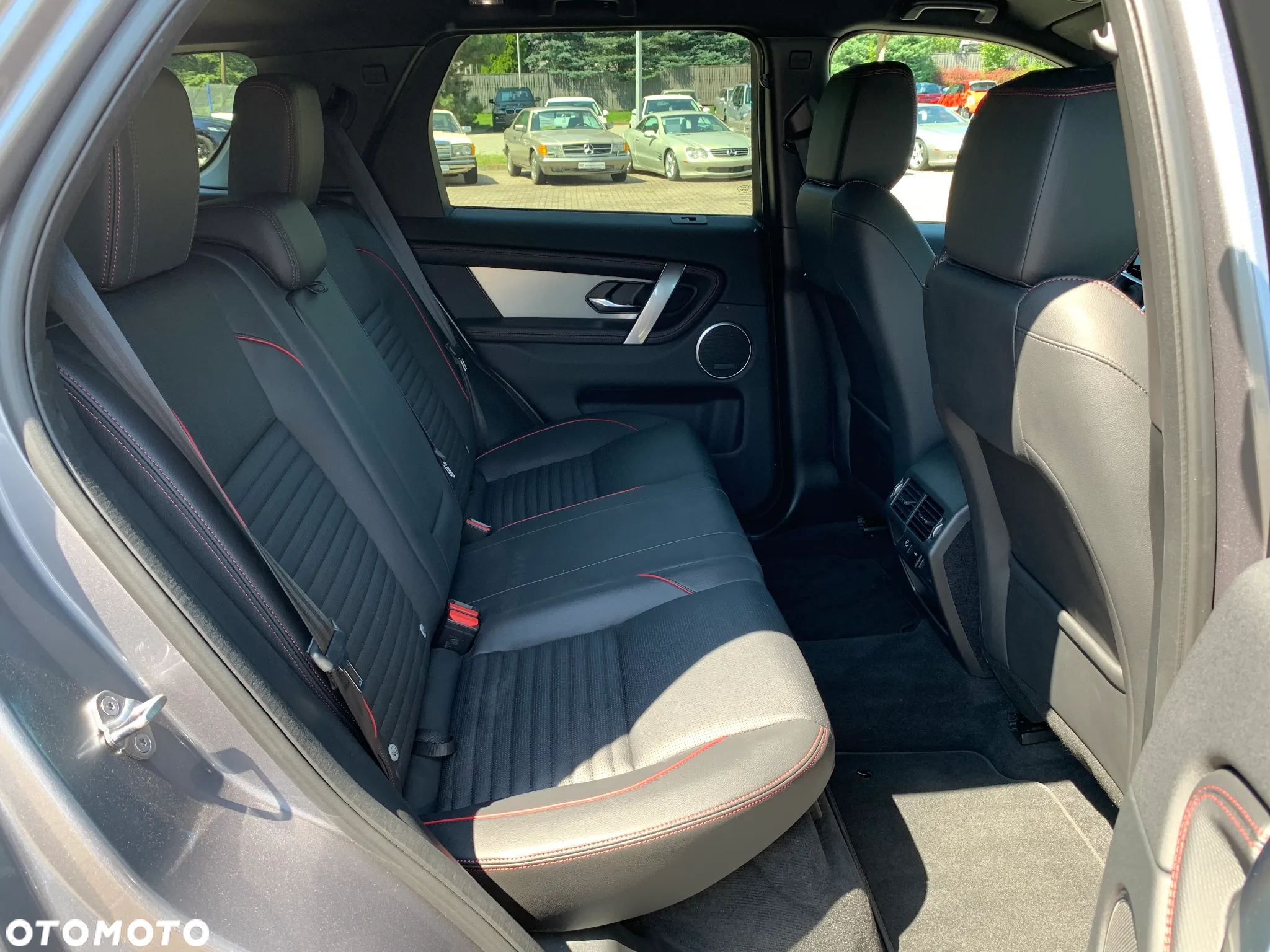 Land Rover Discovery Sport 1.5 P300e PHEV R-Dynamic SE - 21