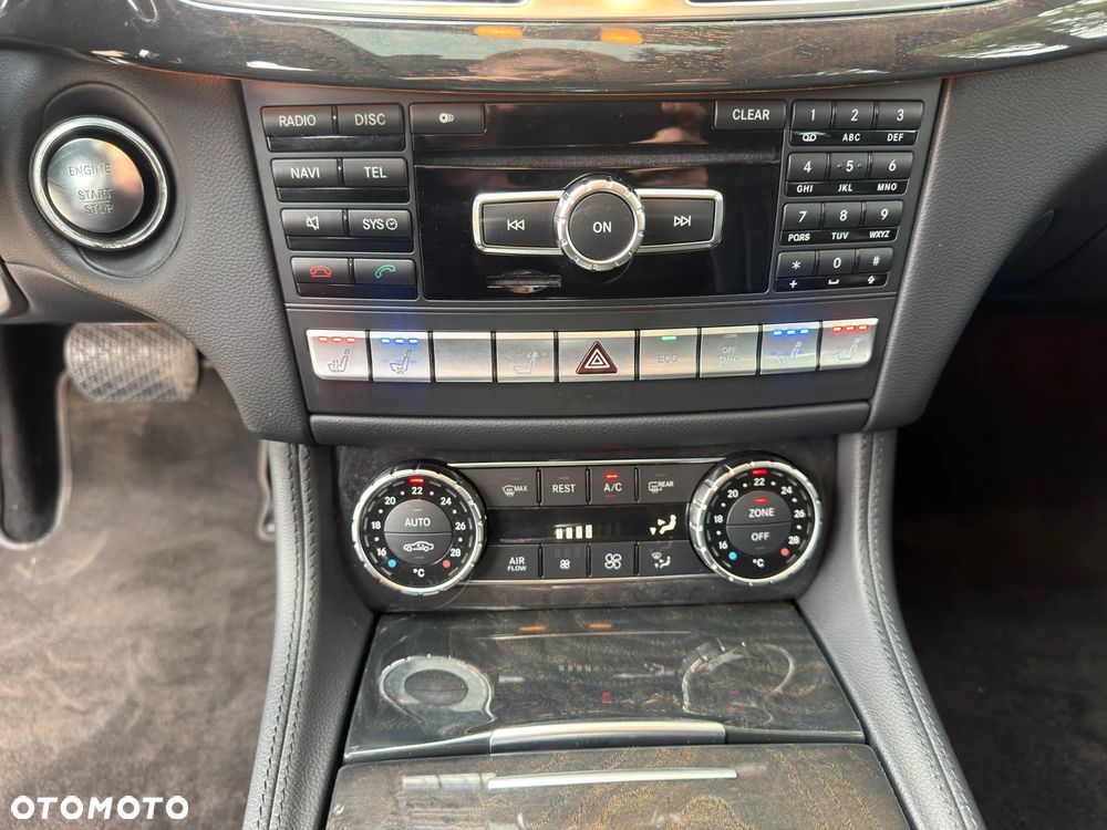 Mercedes-Benz CLS - 28