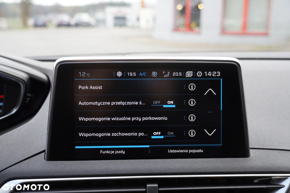 Peugeot 5008 1.6 PureTech Allure S&S EAT8 - 22