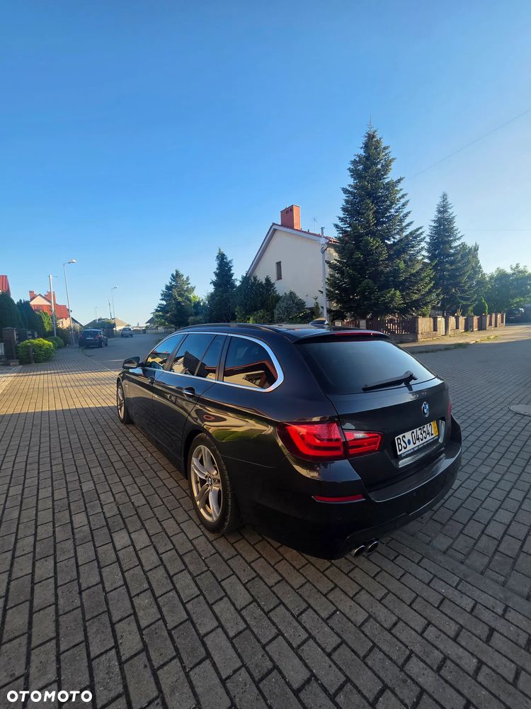 BMW Seria 5 520d Luxury Line - 8