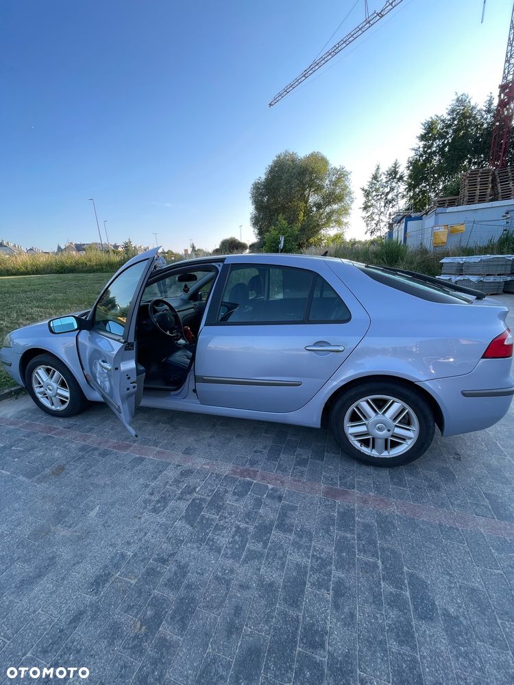 Renault Laguna 2.0 RXT - 20