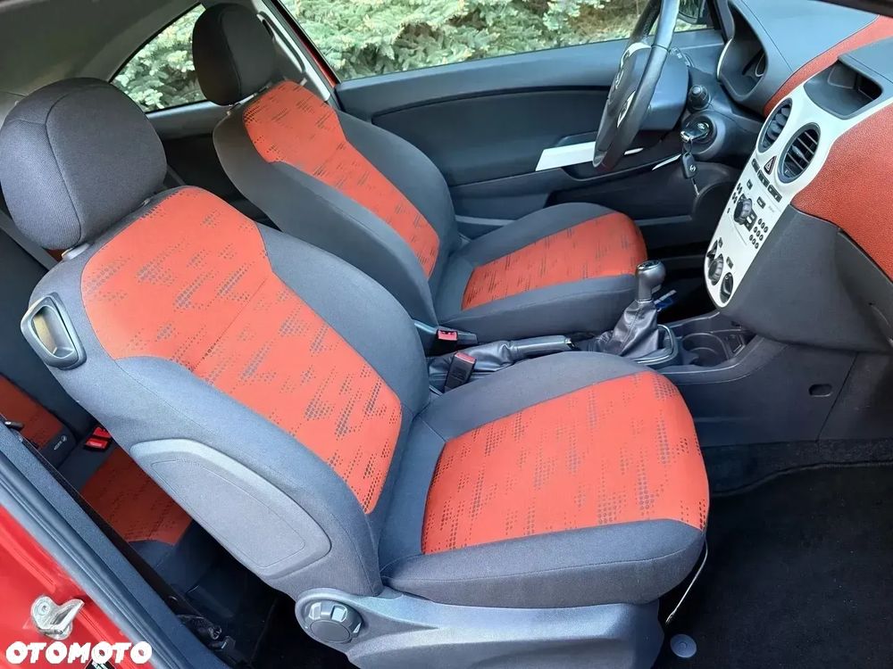 Opel Corsa 1.4 16V Color Edition - 15