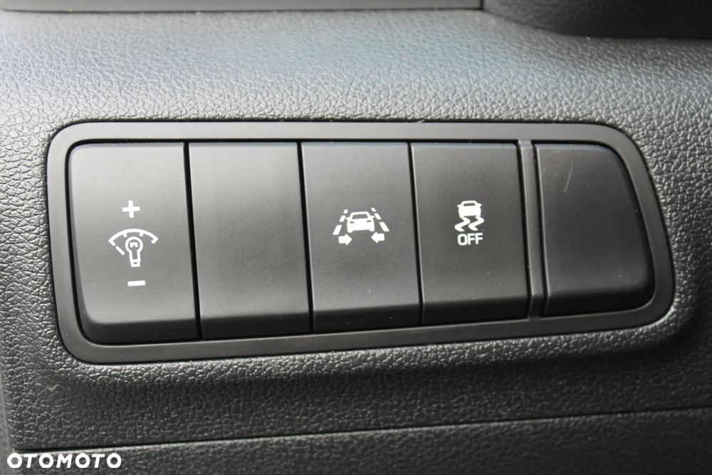 Hyundai Tucson 1.7 CRDI BlueDrive Style 2WD DCT - 32