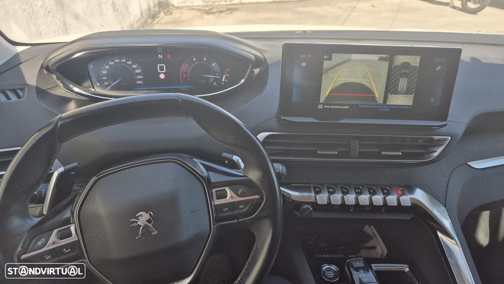 Peugeot 5008 1.5 BlueHDi Allure EAT8 - 4