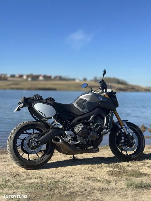 Yamaha MT-09 - 2