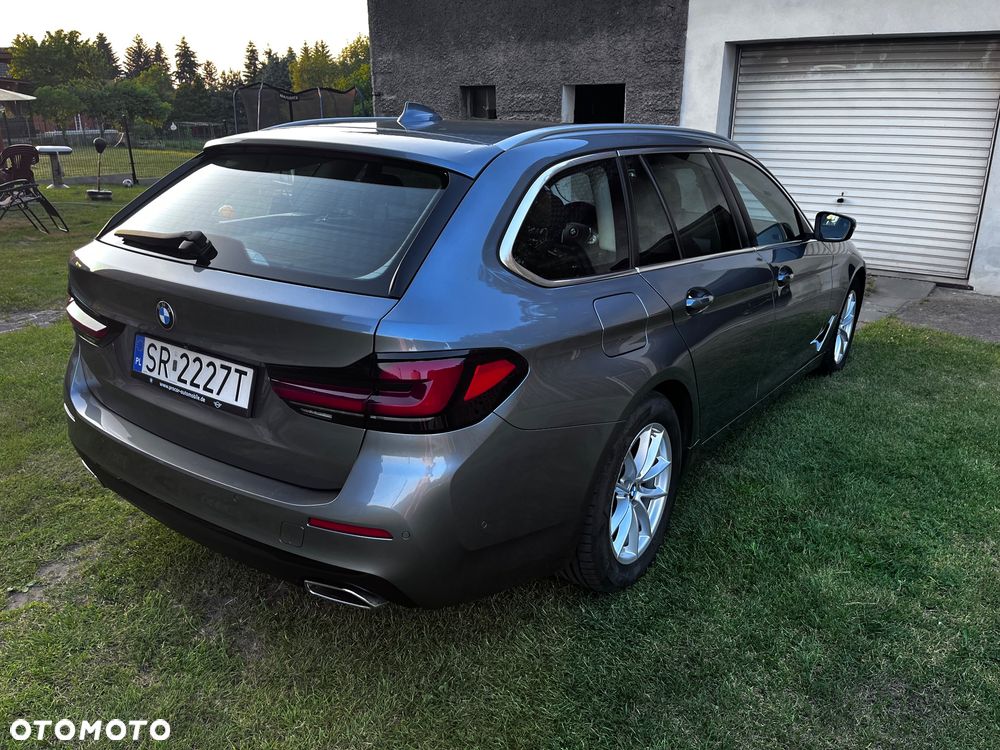 BMW Seria 5 520d - 8