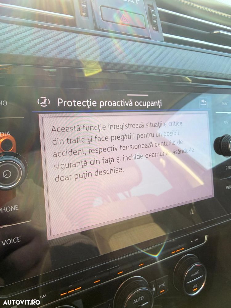 Volkswagen Passat 2.0 TDI DSG Comfortline - 21