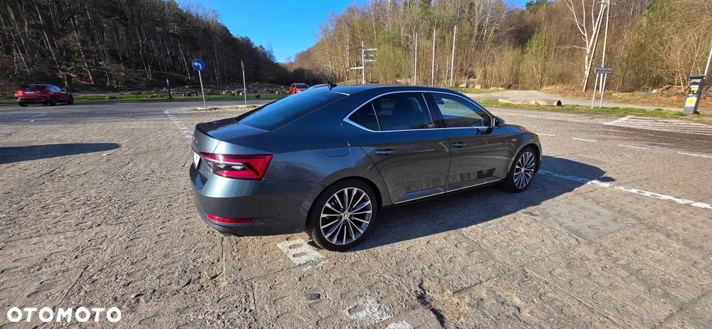 Skoda Superb 2.0 TSI 4x4 L&K DSG - 2