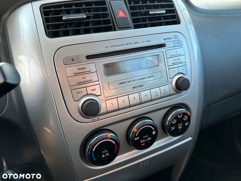 Suzuki Liana Kombi 1.6 Comfort - 13