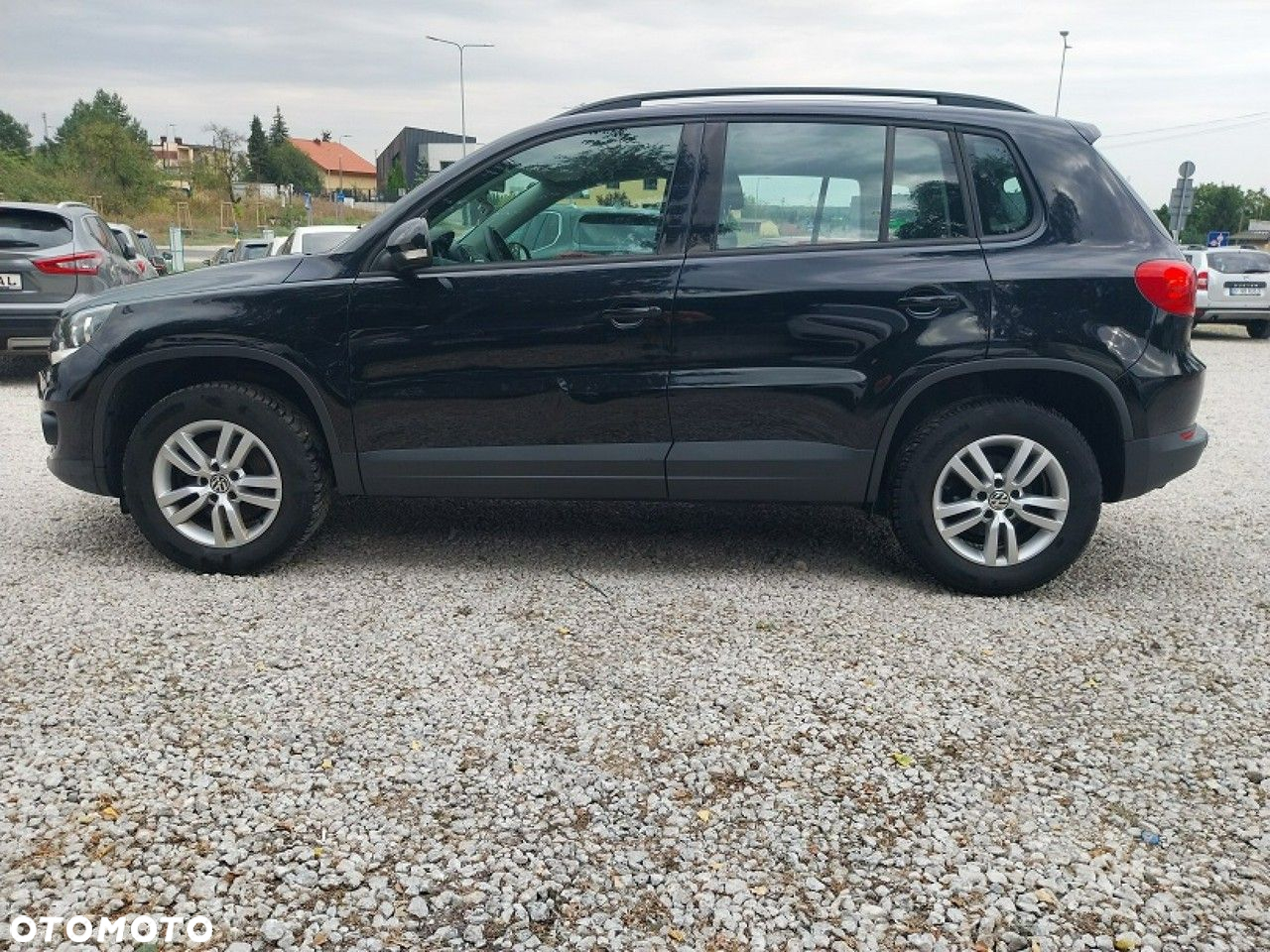 Volkswagen Tiguan - 8