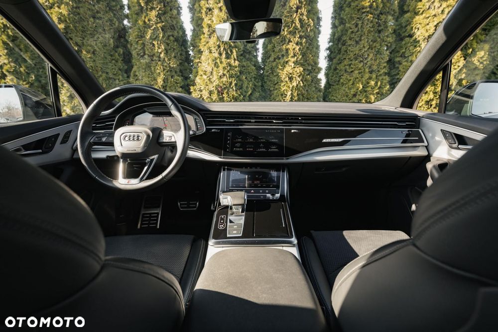 Audi Q7 - 10
