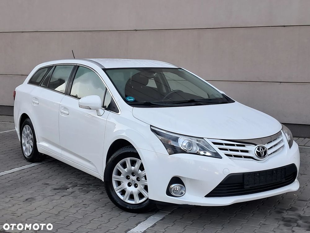 Toyota Avensis Combi 1.8 Life - 16