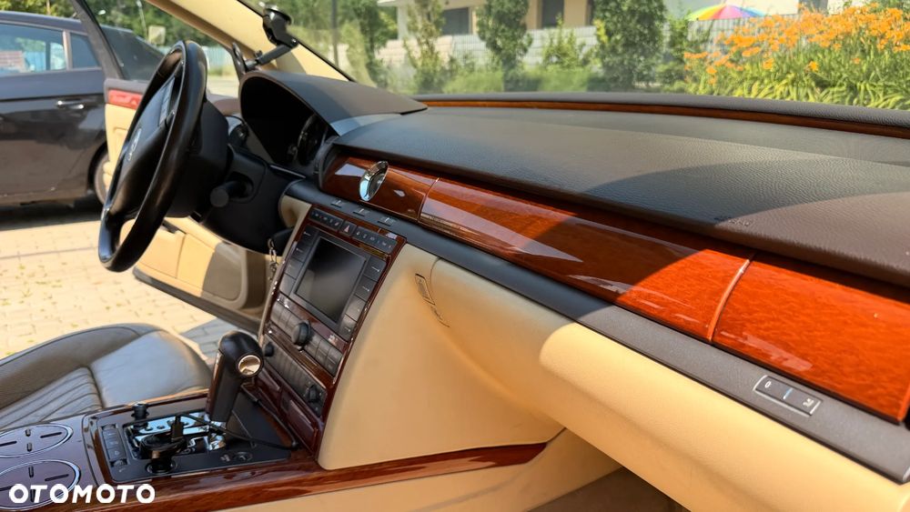 Volkswagen Phaeton - 11