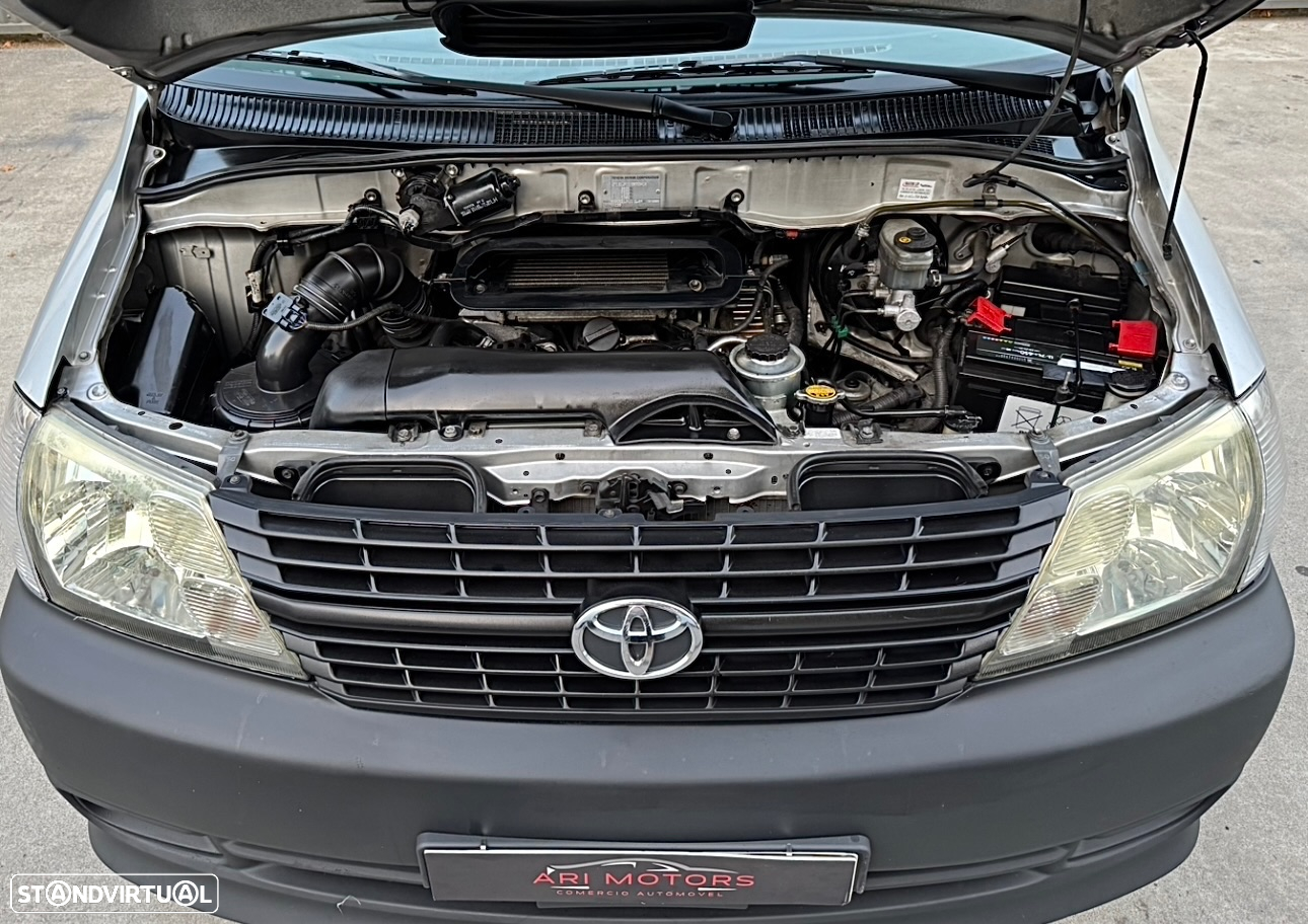 Toyota Hiace - 19