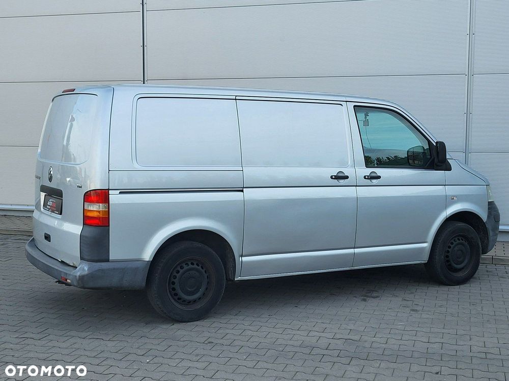 Volkswagen Transporter - 9