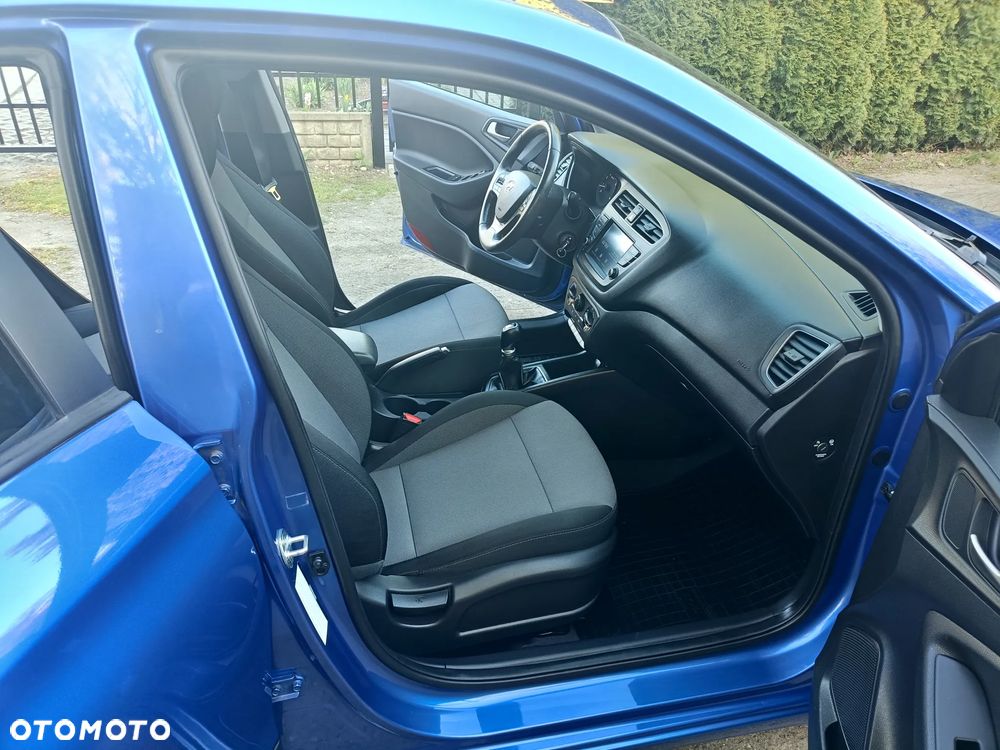 Hyundai i20 blue 1.2 Select - 8