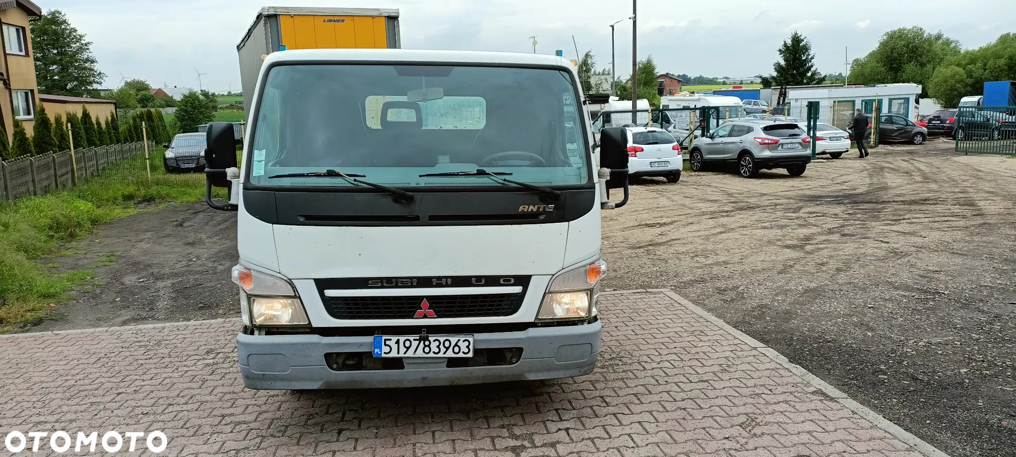 Mitsubishi Fuso CANTER - 3