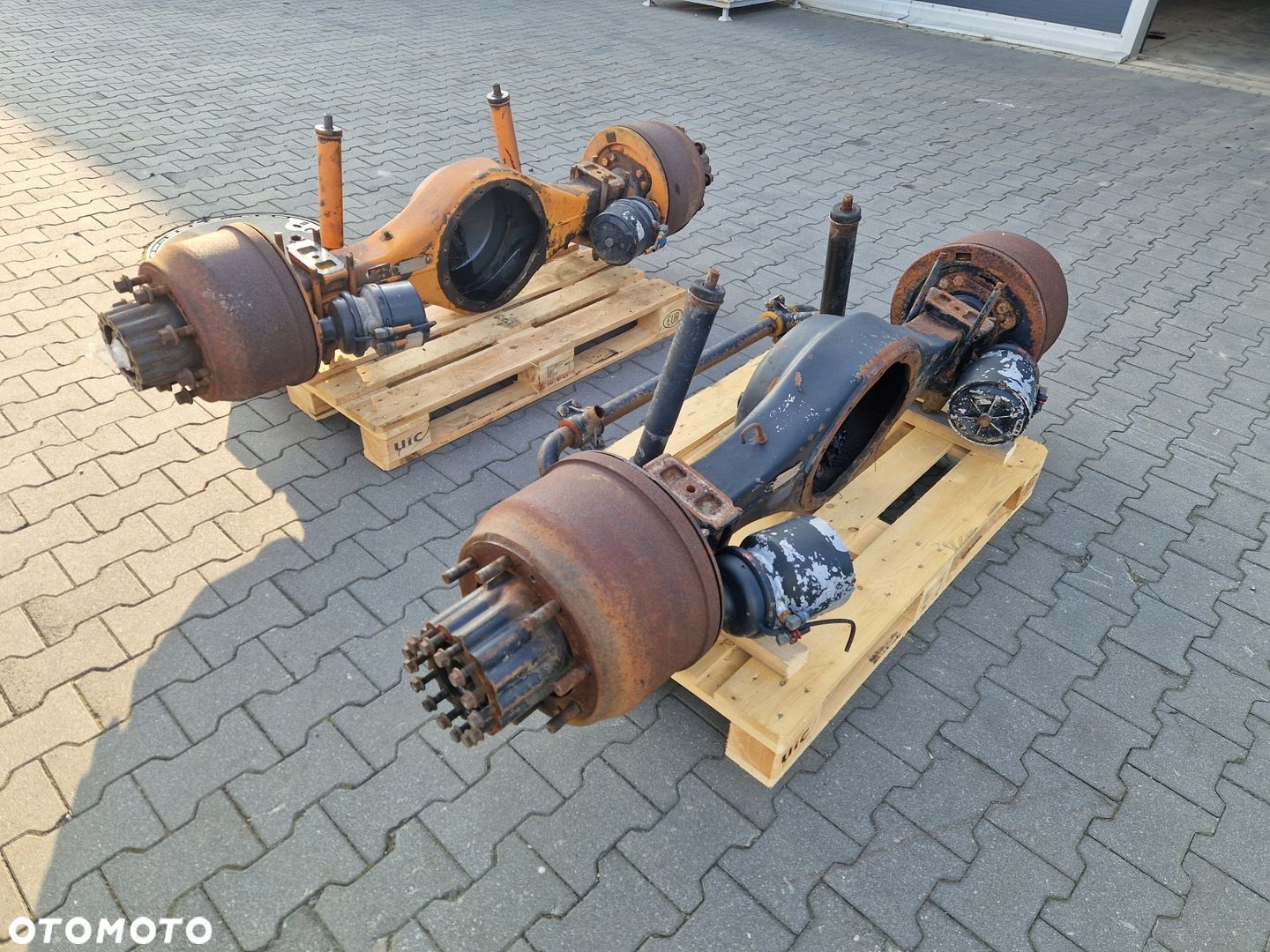 Obudowa Mostu Napędowego MAN LE ME F90 4x4 4x2 HY-0955 HY0955 Resor / Bęben - 1