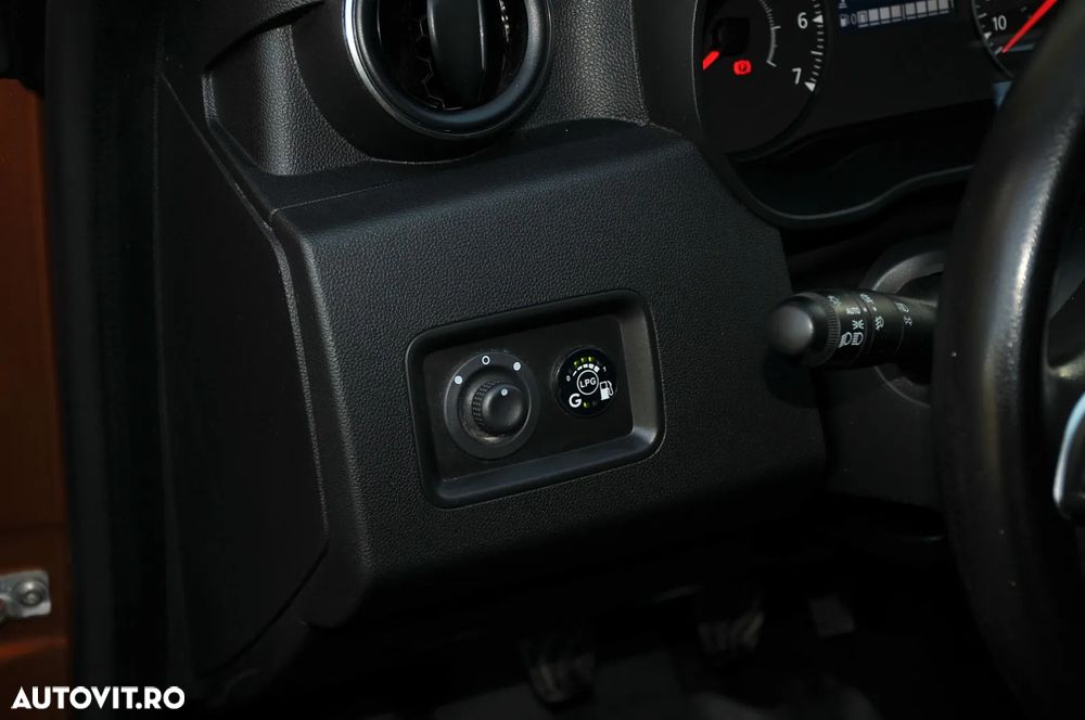 Dacia Duster TCe 90 Essential - 19