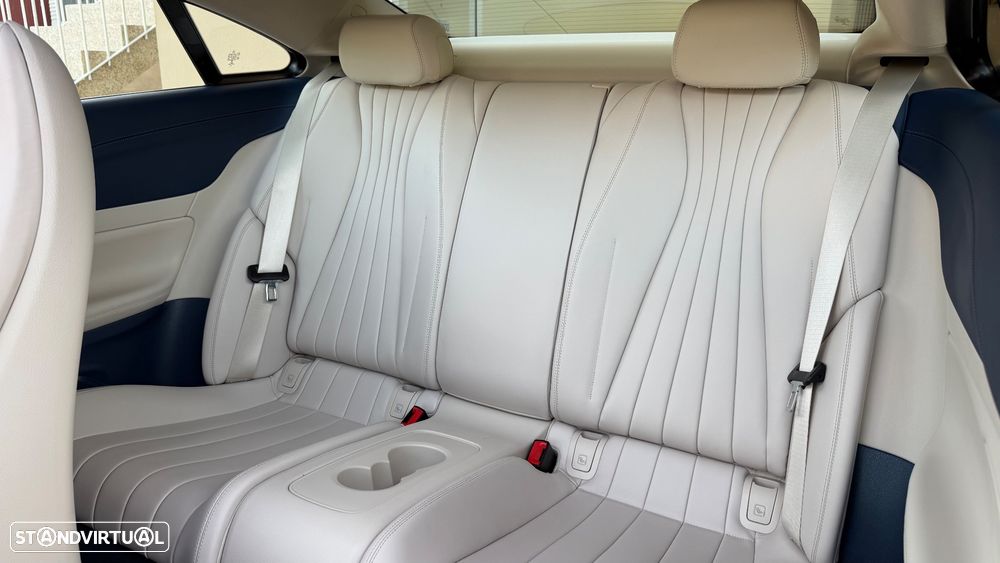 Mercedes-Benz E 220 d 9G-TRONIC Night Edition - 15