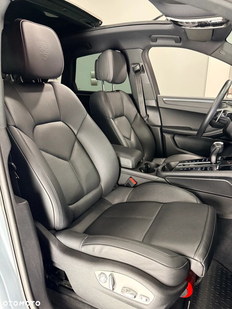 Porsche Macan Standard - 19