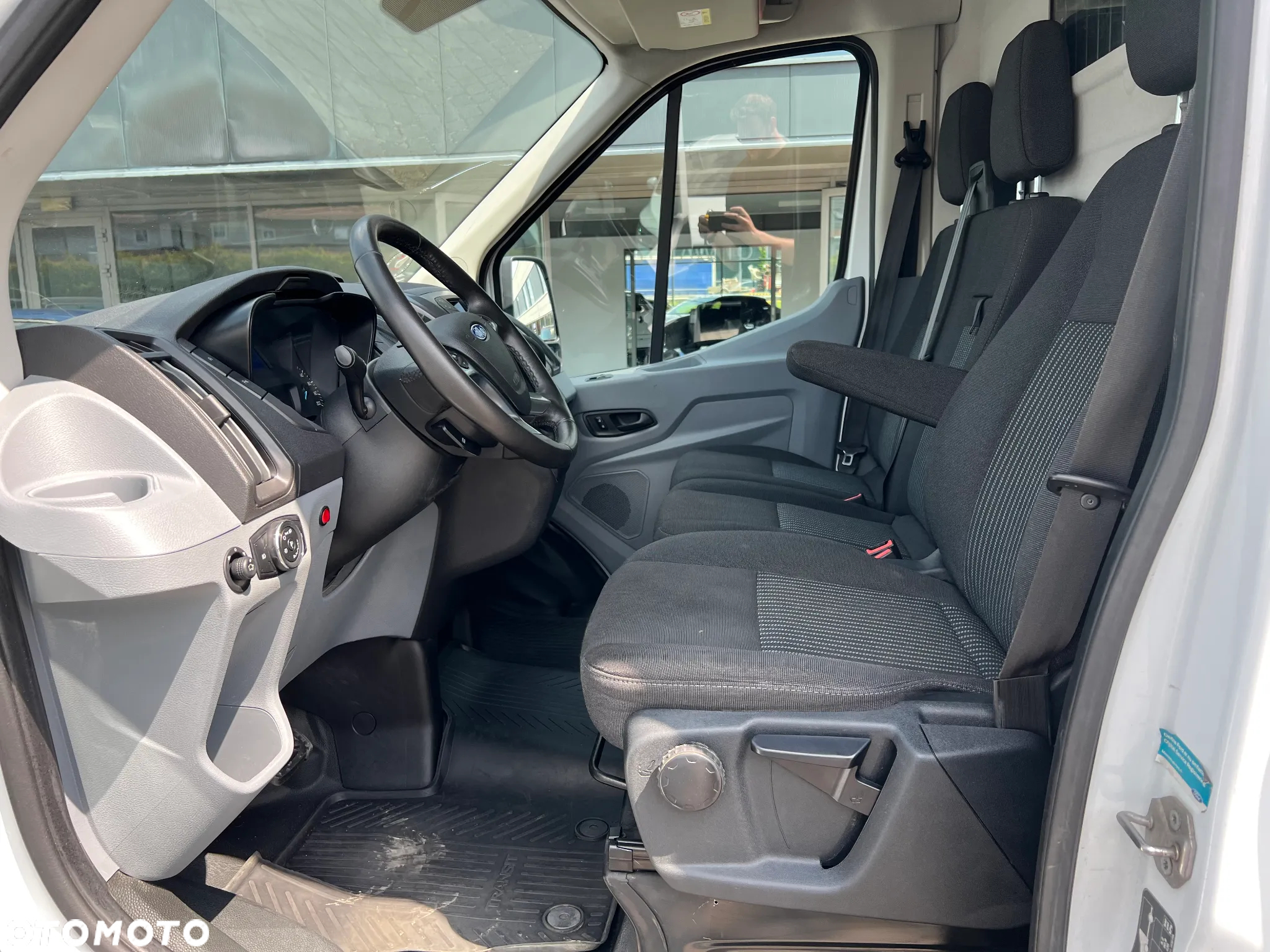 Ford Transit - 21