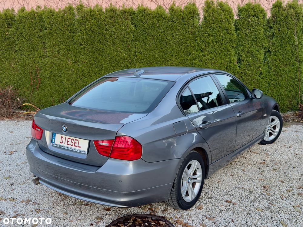 BMW Seria 3 - 21