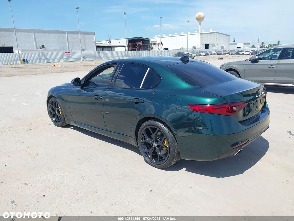 Alfa Romeo Giulia 2019 photo 4
