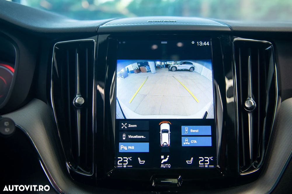 Volvo XC 60 Recharge T8 Twin Engine eAWD R-Design - 7