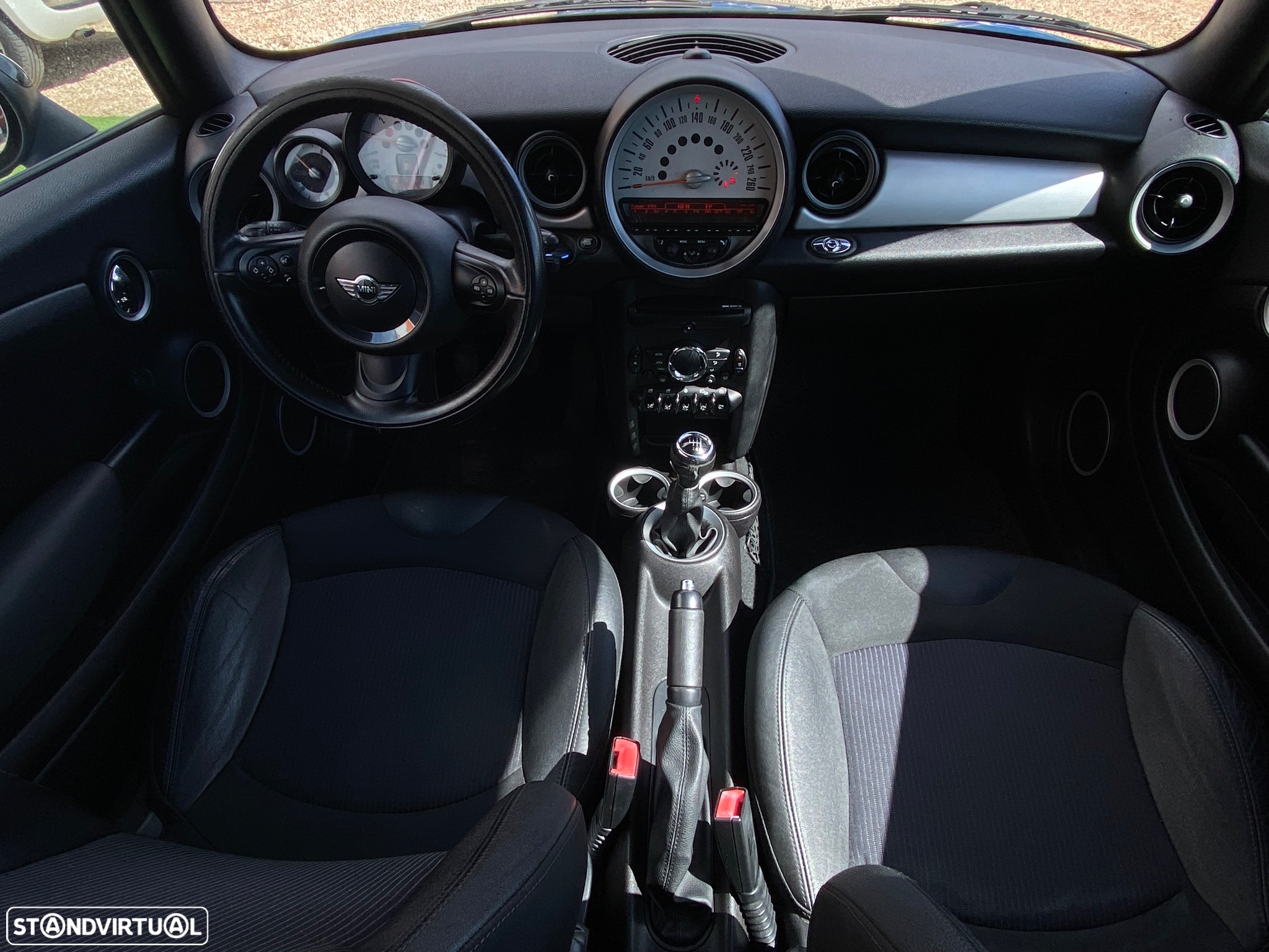 MINI Cabrio Cooper D - 9