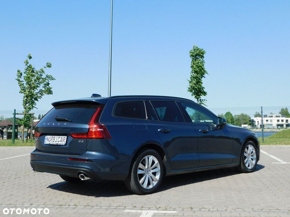 Volvo V60 B3 B Essential - 4