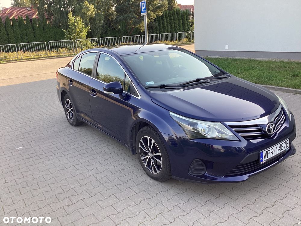 Toyota Avensis 2.0 D-4D Active - 1