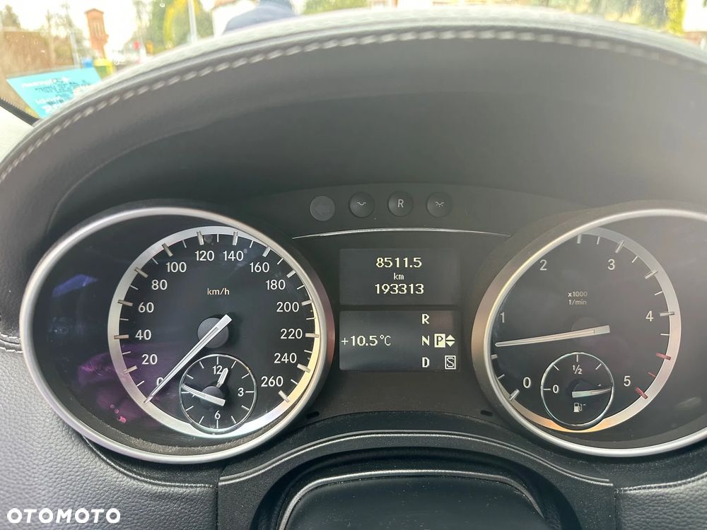 Mercedes-Benz GL 350 CDI DPF 4Matic BlueEFFICIENCY 7G-TRONIC - 21