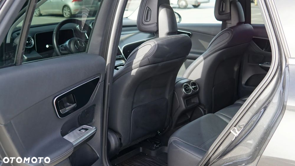 Mercedes-Benz GLC - 15