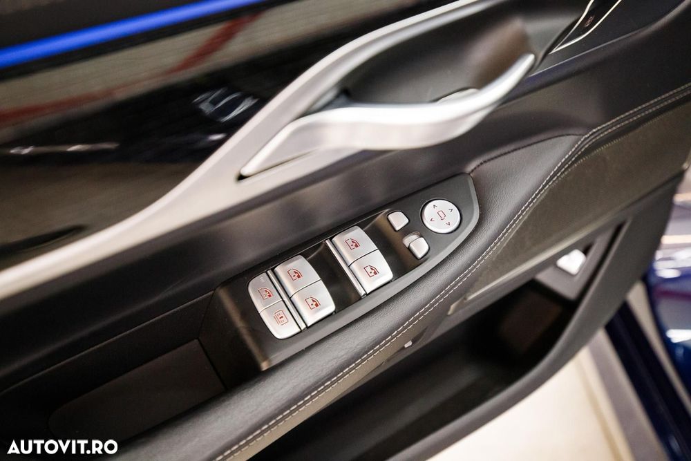 BMW Seria 7 745Le xDrive AT PHEV - 35