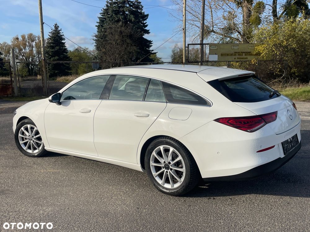 Mercedes-Benz CLA 180 d Shooting Brake 8G-DCT - 4