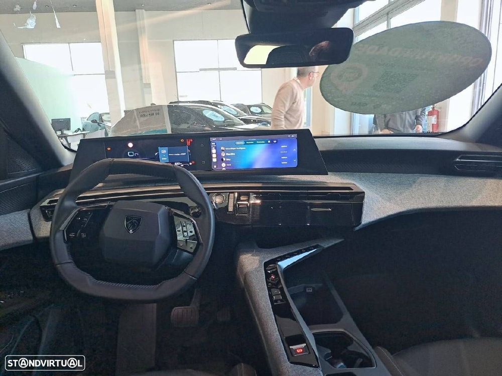 Peugeot 5008 1.2 Hybrid Allure e-DCS6 - 8