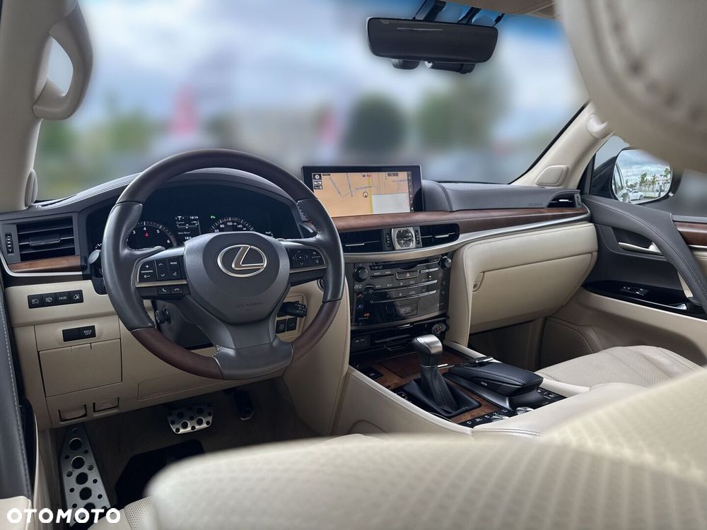 Lexus LX 570 Omotenashi - 23