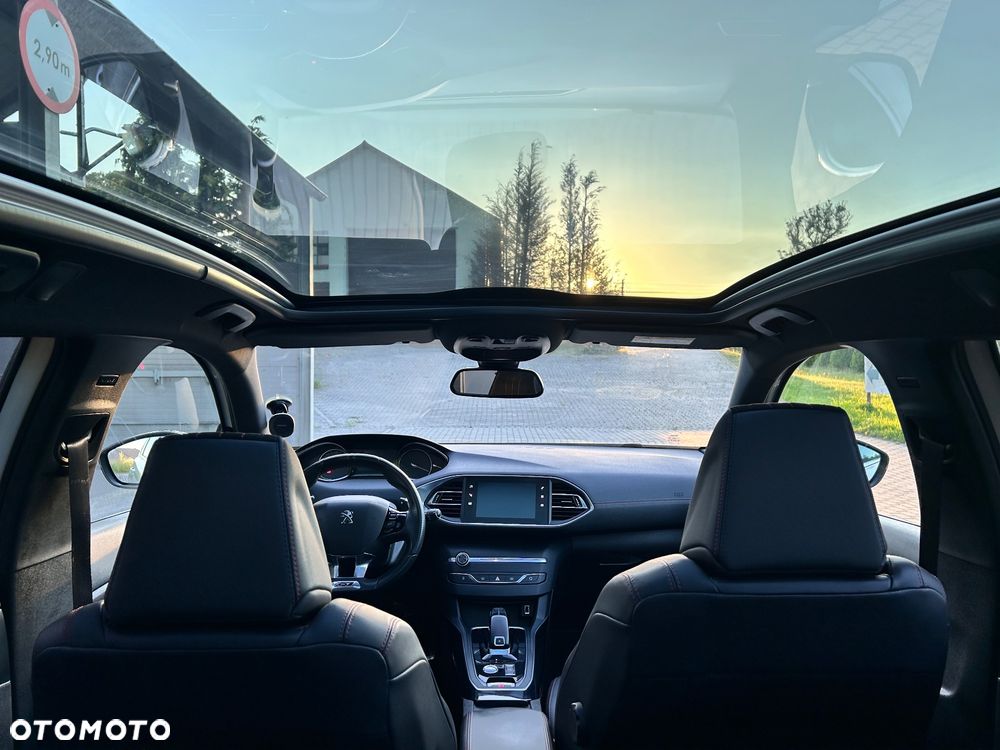Peugeot 308 BlueHDi FAP 180 EAT8 Stop & Start GT - 26