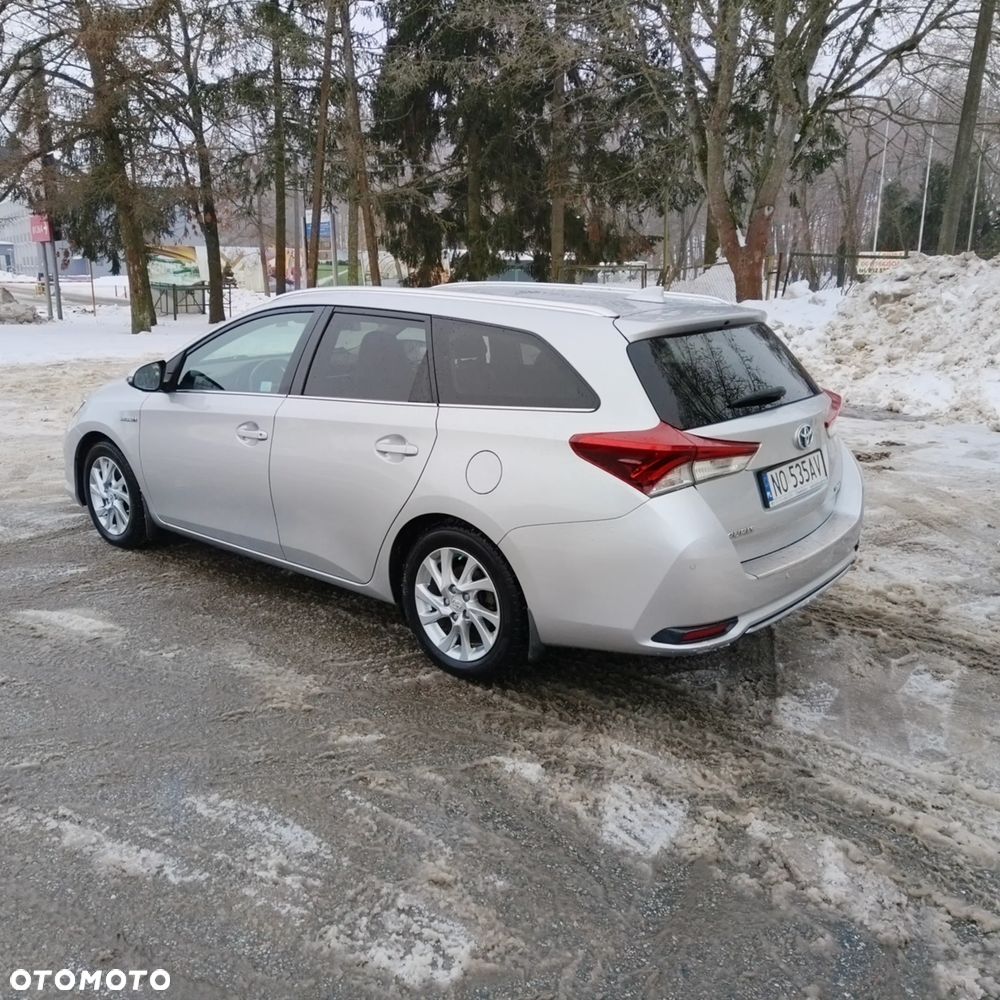 Toyota Auris Hybrid 135 Prestige - 14
