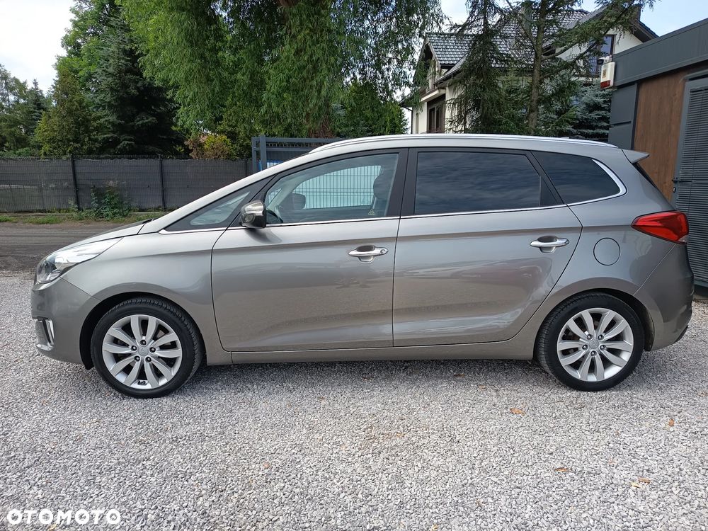 Kia Carens 1.6 GDI Attract - 4