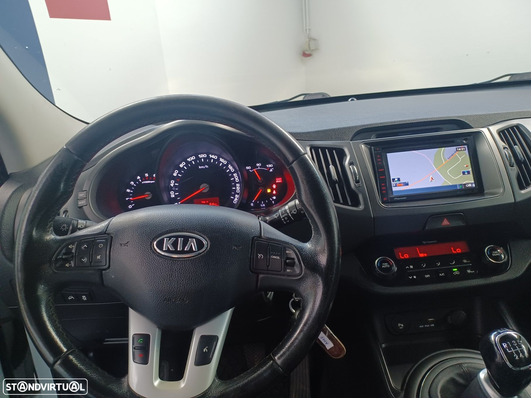 Kia Sportage 2.0 CRDI TX - 20