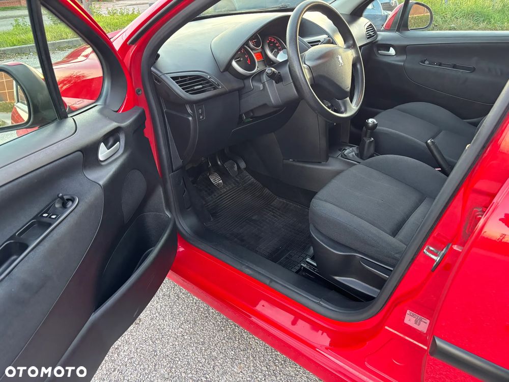 Peugeot 207 1.4 16V U Move - 21