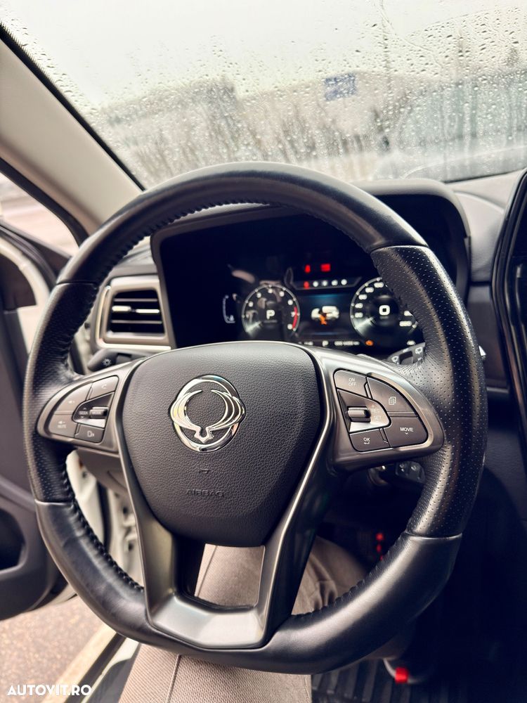 SsangYong Tivoli Grand - 24