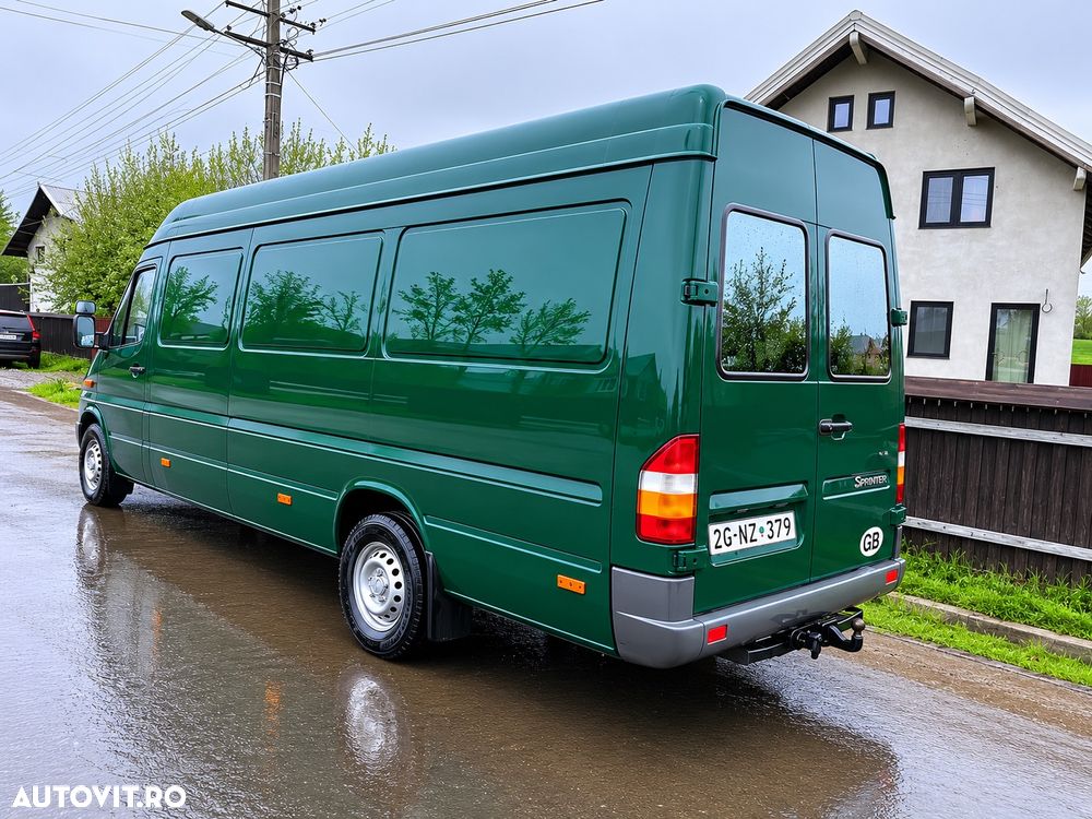 Mercedes-Benz Sprinter - 1